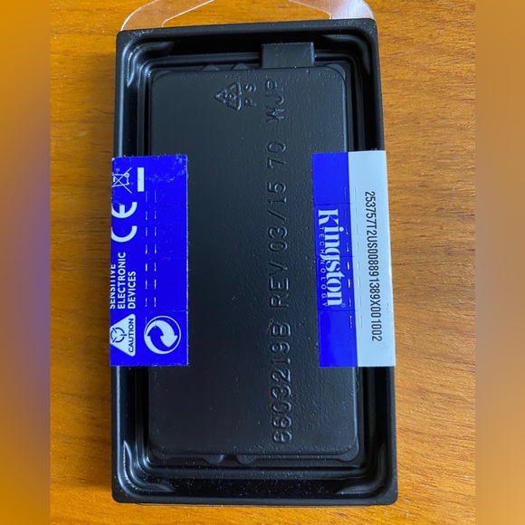 Brand New 8GB Kingston Memory Module - Picture 2 of 2